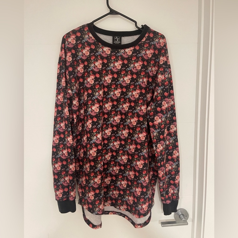 Long sleeve top
